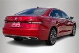 Used 2022 Volkswagen Passat 2.0T image 5