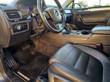 Used 2012 Volkswagen Touareg Sport image 6