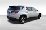 Used 2018 Chevrolet Traverse LT image 3