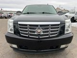 Used 2013 Cadillac Escalade AWD image 3