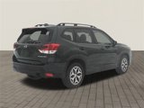 Used 2022 Subaru Forester Premium image 4