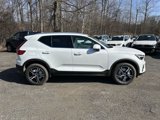 New 2025 Volvo XC40 B5 Core image 4