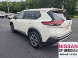 Used 2023 Nissan Rogue SV image 3
