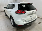 Used 2017 Nissan Rogue SV image 2