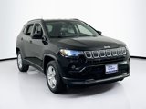 Used 2022 Jeep Compass Latitude image 3