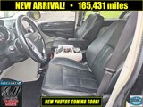 Used 2016 Chrysler Town & Country Touring w/ Driver Convenience Group image 4