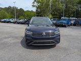 Used 2023 Volkswagen Tiguan SE image 2