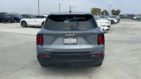 Used 2023 Kia Sorento LX image 4