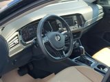Used 2019 Volkswagen Jetta SE w/ Cold Weather Package image 2