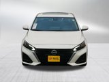Used 2023 Nissan Altima 2.5 SV w/ SV Premium Package image 2