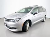 Used 2020 Chrysler Voyager Lxi image 3