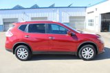 Used 2016 Nissan Rogue S w/ Appearance Package image 2