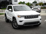 Used 2017 Jeep Grand Cherokee Limited image 2