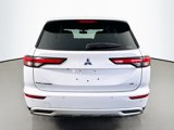 Used 2023 Mitsubishi Outlander SE image 6