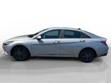 Used 2023 Hyundai Elantra SEL image 2