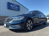 Used 2022 Volkswagen Passat 2.0T SE image 2