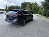 Used 2021 Toyota Highlander XLE image 5