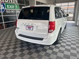 Used 2016 Dodge Grand Caravan SE image 5