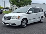Used 2013 Chrysler Town & Country Touring image 3