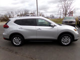 Used 2018 Nissan Rogue SV image 2