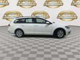 Used 2018 Volkswagen Golf S image 5