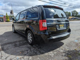 Used 2013 Chrysler Town & Country Touring image 4