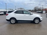 Used 2018 Chevrolet Equinox LT image 2