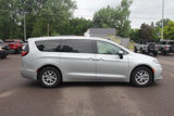 Used 2023 Chrysler Pacifica Touring-L image 2