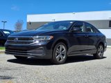 Used 2024 Volkswagen Jetta SE image 3