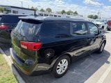 Used 2017 Kia Sedona LX w/ LX Essentials Premium Package image 3