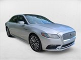 Used 2018 Lincoln Continental Select image 3