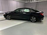 New 2025 Hyundai Elantra SEL image 4