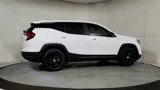 Used 2022 GMC Terrain SLE image 3
