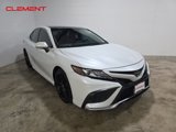 Used 2021 Toyota Camry XSE image 3