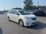 Used 2015 Toyota Sienna XLE image 3