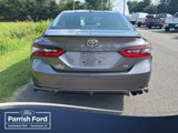 Used 2022 Toyota Camry SE image 4