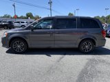 Used 2017 Dodge Grand Caravan SXT image 4