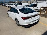 Used 2021 Hyundai Elantra SE image 4