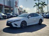 Used 2018 Toyota Camry SE image 2
