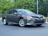 Used 2018 Toyota Camry XLE image 2