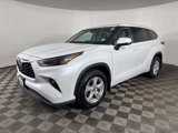 Used 2022 Toyota Highlander LE image 4