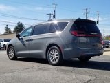 New 2025 Chrysler Pacifica Select image 3