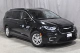Used 2022 Chrysler Pacifica Touring-L image 4