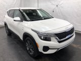 Used 2023 Kia Seltos LX image 2