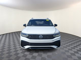 Certified 2022 Volkswagen Tiguan SE R-Line image 2