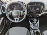 Used 2022 Kia Soul LX image 3