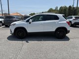 Used 2022 Chevrolet Trax LT w/ Sport Edition image 2