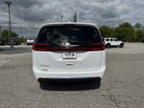 Used 2022 Chrysler Pacifica Touring-L image 4