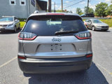 Used 2019 Jeep Cherokee Latitude w/ Popular Appearance Group image 4