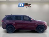 Used 2017 Jeep Grand Cherokee Altitude image 4